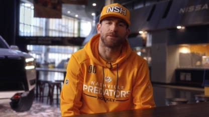 Former teammates congratulate Faulk on 1,000