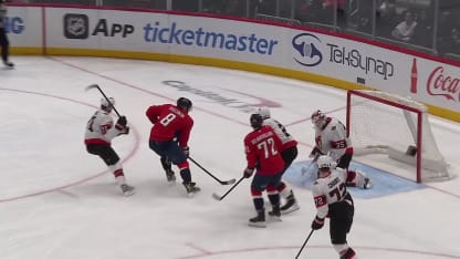 OTT@WSH: Ovechkin scores goal against Linus Ullmark