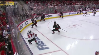 Cotter aide Hischier à briser l'égalité