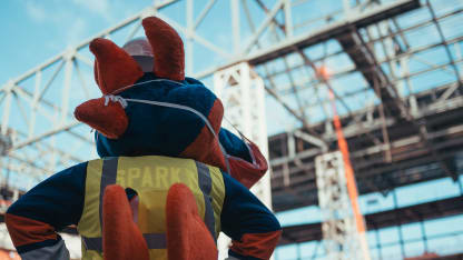 Topping-Gallery-sparky-looking