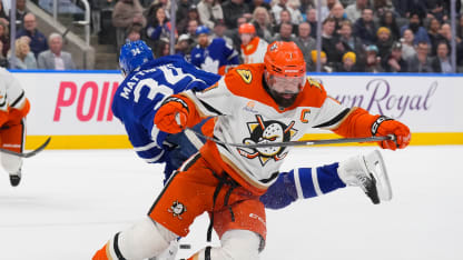 Ducksin Gudasille pelikieltoa