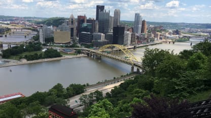 Pittsburgh_Skyline_Postcard