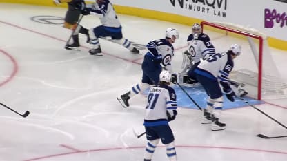 Quelle passe d'Eichel à Barbashev!