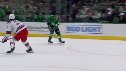 NYR@DAL: Benn scores goal against Rangers