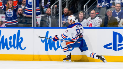 McDavid's incredible opening goal