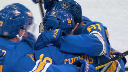 Thomas completes comeback with OT winner