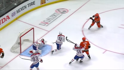 Gauthier takes early lead, extends goal streak