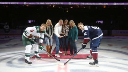 Gabriel Landeskog Minnesota Wild Ceremonial Puck Drop Hockey Fights Cancer 161105
