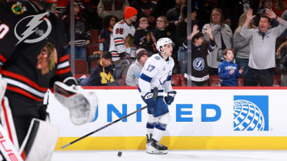 TBL at CHI | James wins it in round 5