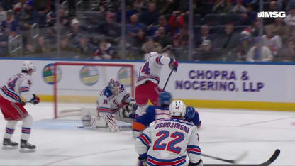 NYR@NYI: Shesterkin with a great save against Mathew Barzal