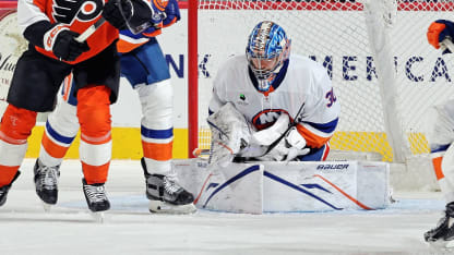 Sorokin holds the Flyers scoreless