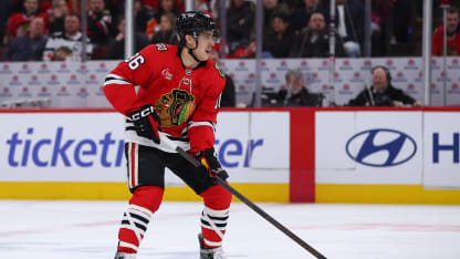 Teuvo Teravainen #86 of the Chicago Blackhawks controls the puck during an NHL game against the Edmonton Oilers on January 12, 2026 at the United Center in Chicago, Illinois. (Photo by Melissa Tamez/Icon Sportswire via Getty Images)