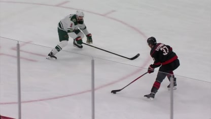 MIN@CAR: Svechnikov scores goal against Filip Gustavsson