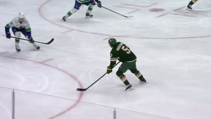 VAN@MIN: Middleton scores goal against Kevin Lankinen