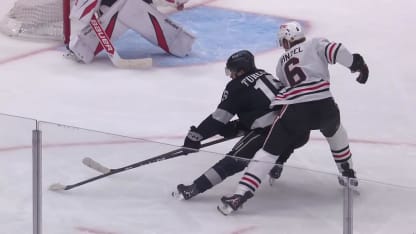 CHI@LAK: Turcotte scores goal against Spencer Knight
