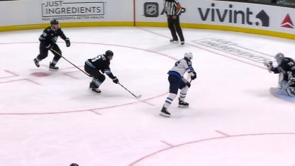 Barron se faufile et bat Vejmelka