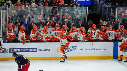 Strome, Poehling cap nice passing play