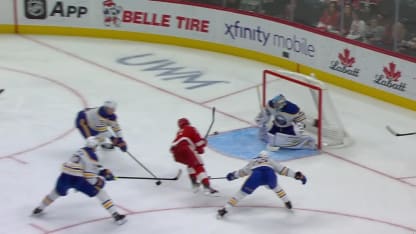 Bel échange entre Larkin et Raymond