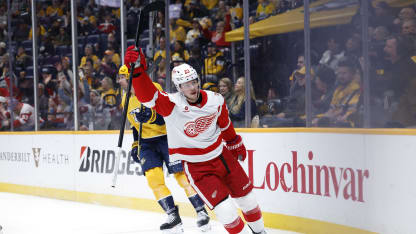 DET@NSH: Raymond scores goal against Juuse Saros