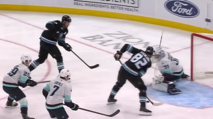 Stenlund complète tout un jeu en I.N.