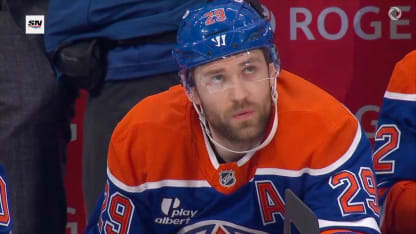 Draisaitl kassiert harten Check