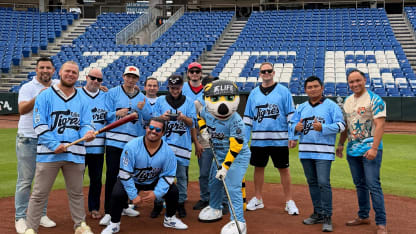 Los Tigres de Quintana Roo saltan del diamante a la pista de hielo