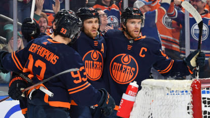 Draisaitl fuehrt Edmonton Oilers mit vier Punkten zum Sieg gegen Seattle Kraken