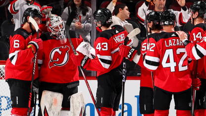 NJD Devils take down Avs and celebrate around Vanecek