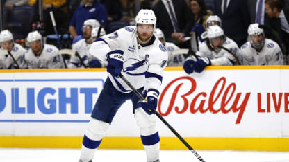 Victor Hedman #77 of the Tampa Bay Lightning skates the puck during the third period of the game between the Nashville Predators and the Tampa Bay Lighting at Bridgestone Arena on November 29, 2024 in Nashville, Tennessee. (Photo by Johnnie Izquierdo/Getty Images)