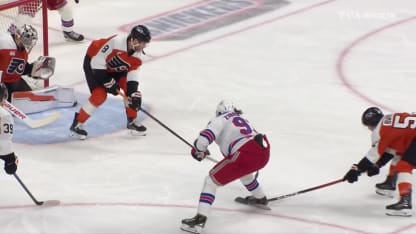 Lafrenière met la table pour Zibanejad