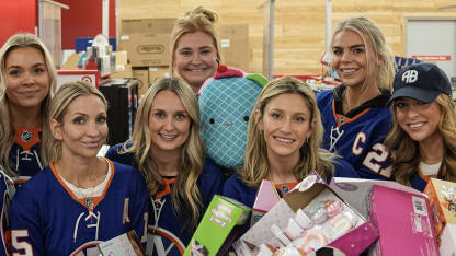 Islanders Wives and Girlfriends Go Holiday Toy Shopping for Children
