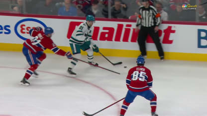 SJS@MTL: Ferraro scores goal against Jakub Dobeš