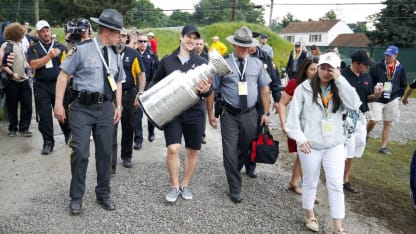 Crosby Reflects on Bringing the Stanley Cup to Oakmont