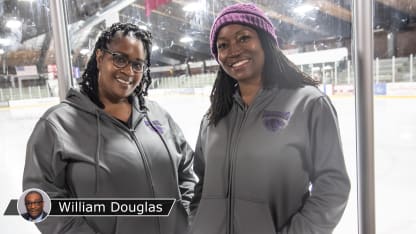 Black Hockey Mommies 1 with badge