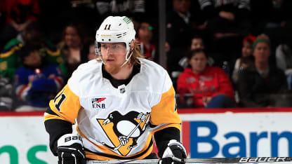 Penguins Extend Qualifying Offer to Forward Vasily Ponomarev