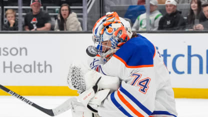 Skinner se oklepal nulou a 26 zákroky