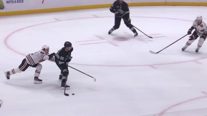 CHI@LAK: Clarke scores goal against Spencer Knight