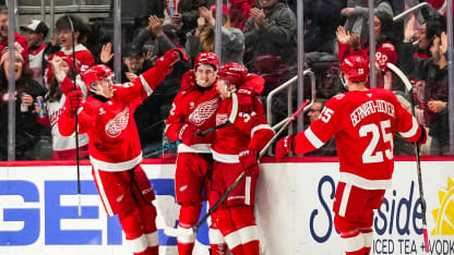 SJS@DET: Compher scores goal against Yaroslav Askarov