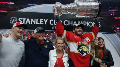 Un autre grand moment pour la famille Tkachuk