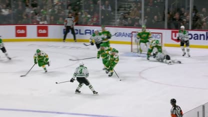 Boldy lance dans le filet désert