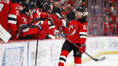 Bratt öppnar målskyttet