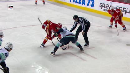 SEA@CGY: Backlund marque un but contre Joey Daccord