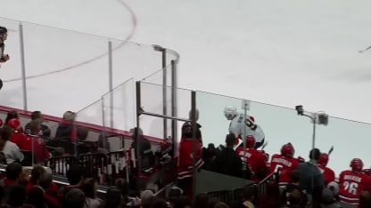 Bennett marque dans un filet désert