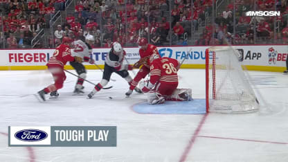 Glass puts home the rebound