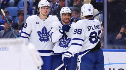 Domi pots one-timer in 800th game