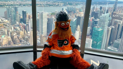 Gritty at the Empire State Building