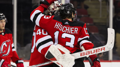 Nico Hischier und Akira Schmid verhelfen den New Jersey Devils zum Derbysieg gegen die New York Islanders