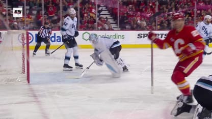 Coronato profite de la confusion pour marquer