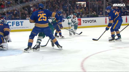 Celebrini rétablit l'avance de deux buts