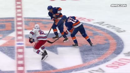 NYR@NYI: Barzal scores goal against Igor Shesterkin